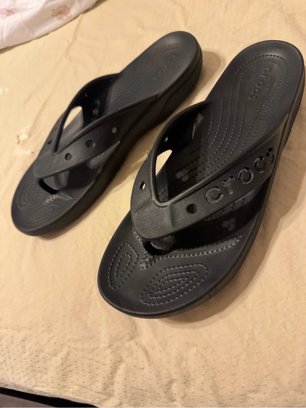 CROCS Men's Baya , Black Slip-On Flip Flop Sandals. For Beach, 🏖️ Bbq